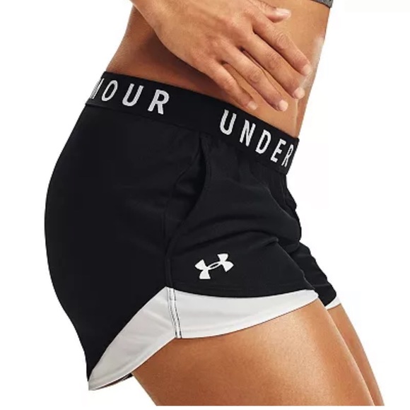 Black Heatgear Under Armour Women’s Workout Shorts - Picture 1 of 5